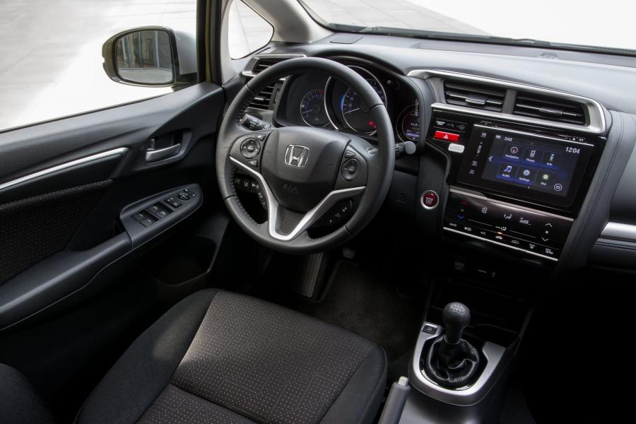  Honda Jazz 2015 года  (фото 21 из 34)